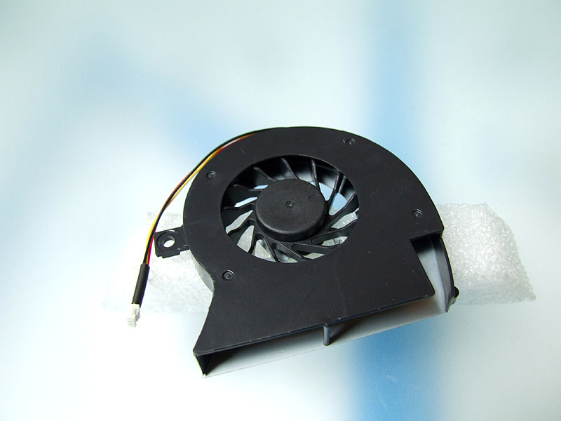 Toshiba Satellite L700 L740 L745 notebook ventilátor (CPU fan)