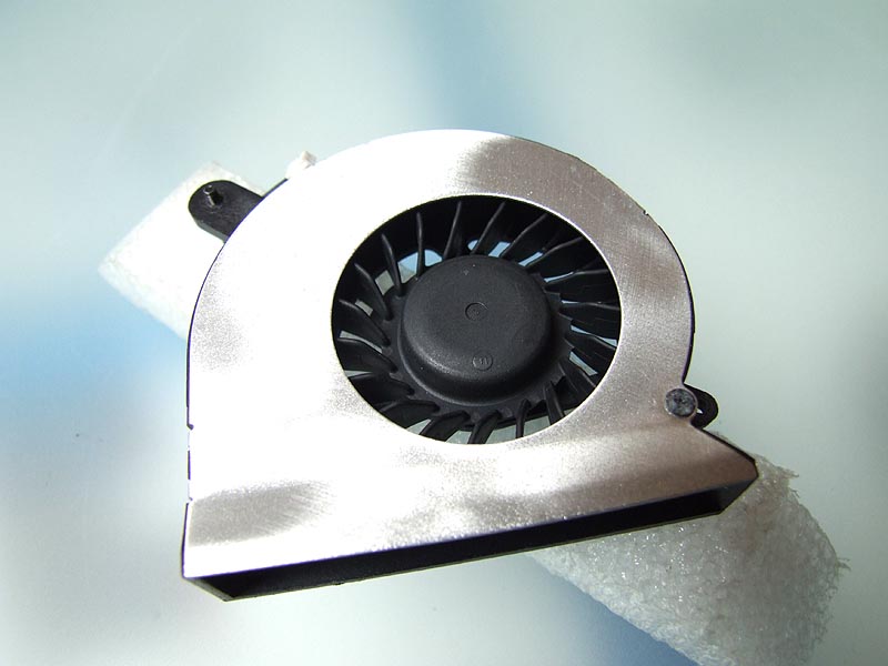 HP Envy M4 1000 1003TX 1010TX 1012TX 1015DX 1016TX 1115DX ventilátor (CPU fan)
