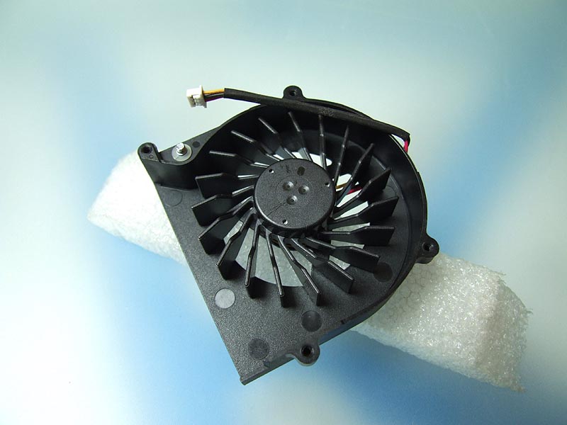 Toshiba Satellite C600 C600D C645 C650 C655 L630 notebook ventilátor (CPU fan)