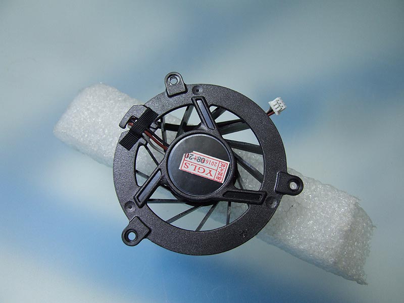 Toshiba Satellite A300 M300 M301 M302 M305 M306 M307 M308 M330 M331 M332 M333 M335 M336 M337 M338 notebook ventilátor (CPU fan)