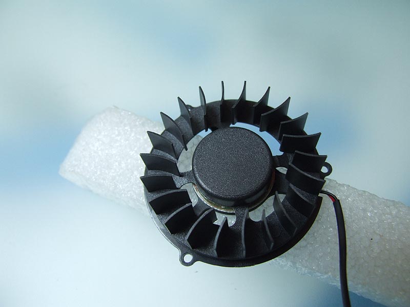 DELL Inspiron 1100 1150 5100 5150 5160 notebook ventilátor (CPU fan)