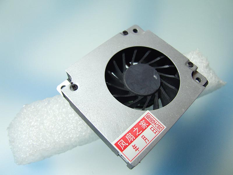 DELL Latitude D810 D810u notebook ventilátor (CPU fan)