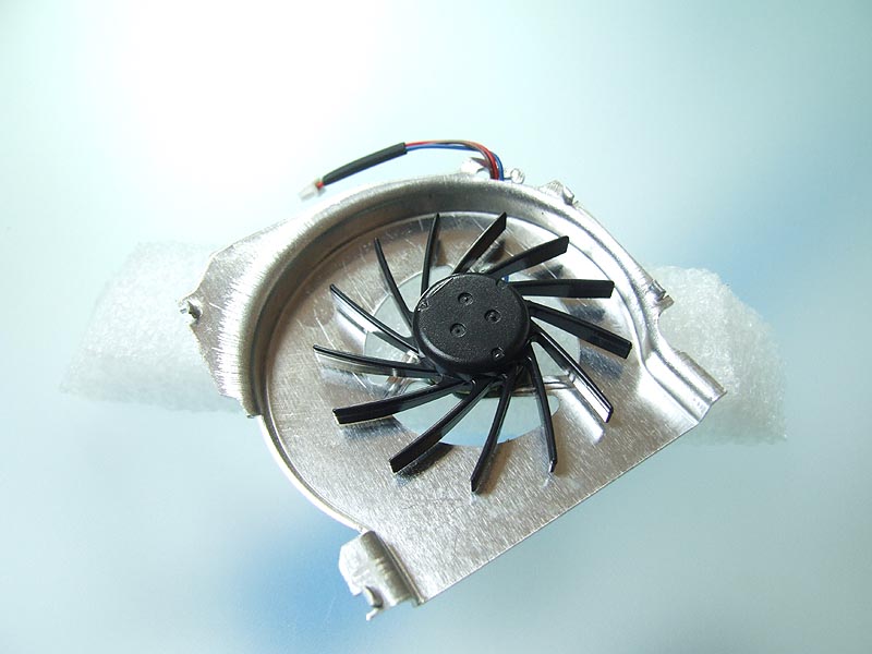 ASUS EeePC 700 701 701SD ventilátor (CPU fan)